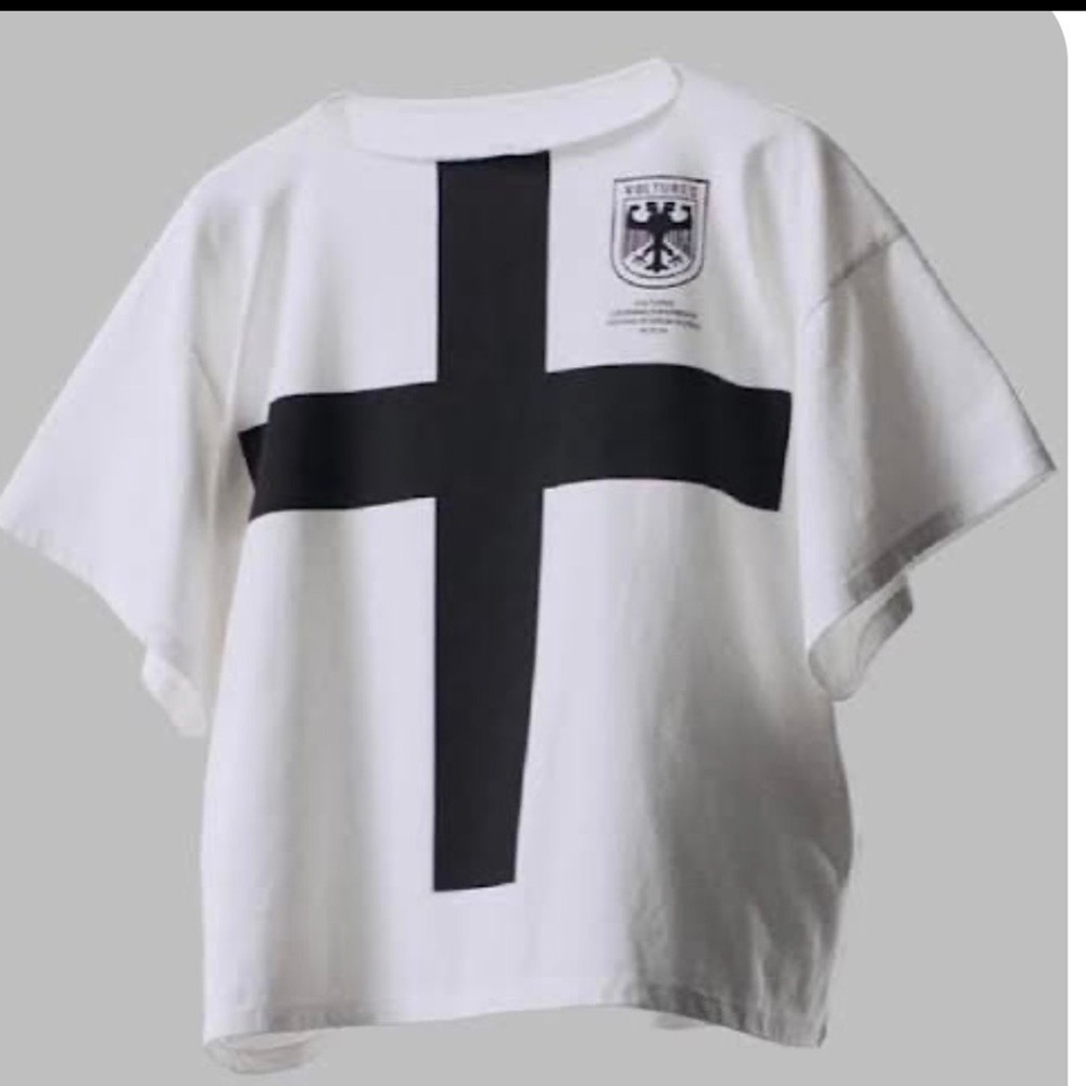 Kanye West VULTURES Korea Exclusive T-shirt, adult size 1, BNWT sealed in bag